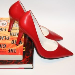 RALPH LAUREN RED PUMPS NEVER WORN
